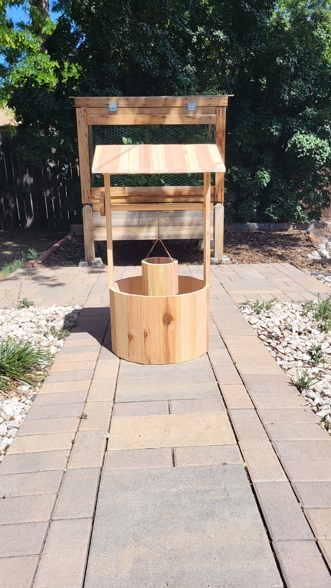 Cedar Working Wishing Well Planter, Rustic Wooden Garden Décor, Farmhouse Outdoor Flower Pot and Yard Ornament