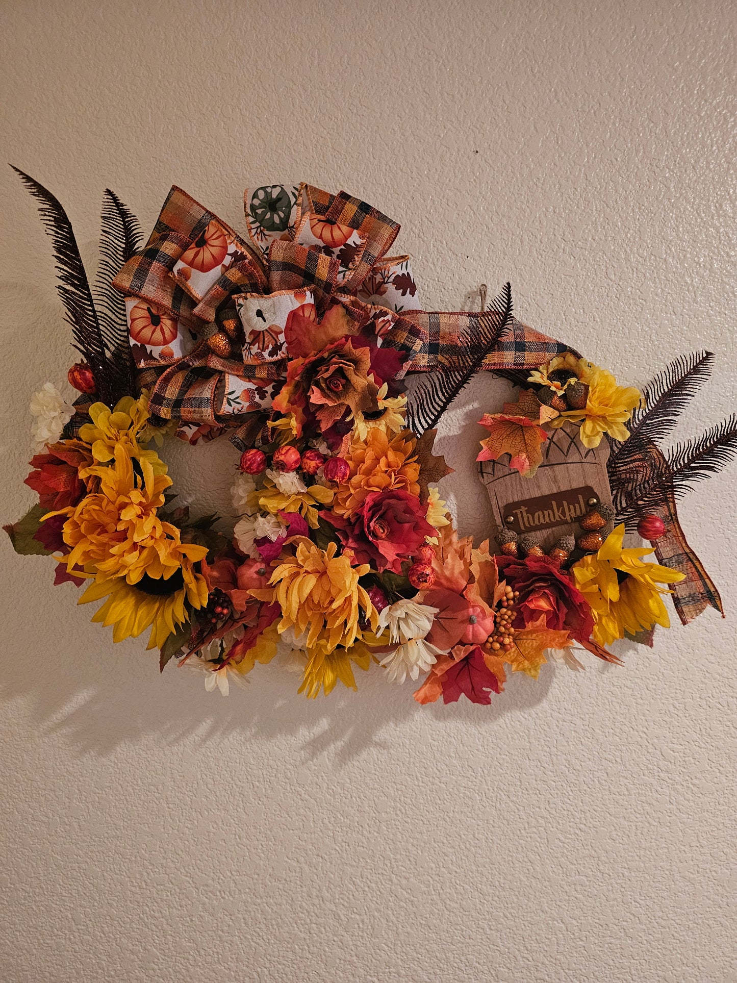 Custom Wreath for Front Door β Personalized Year-Round Wreath β Custom Colors & Name β Handmade Door Decor β Housewarming Gift