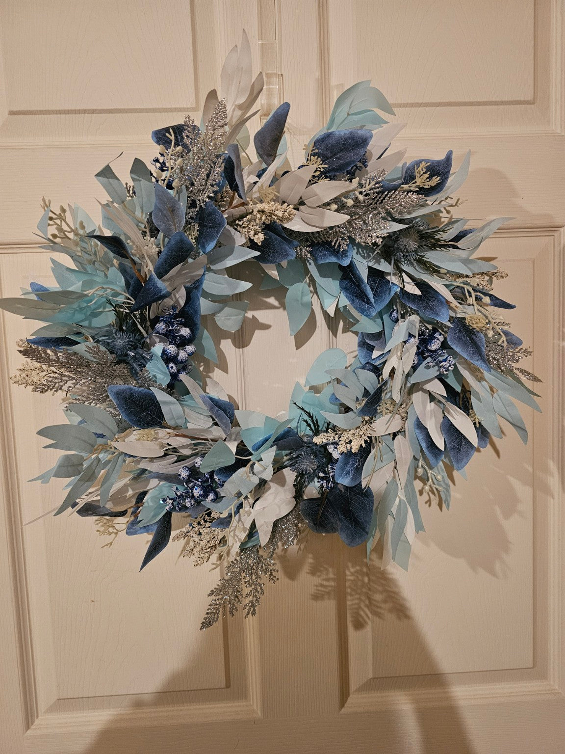 Winter Wreath with Blue and Silver Accents, Frosted Holiday Door Wreath, Elegant Seasonal Decor with Berries