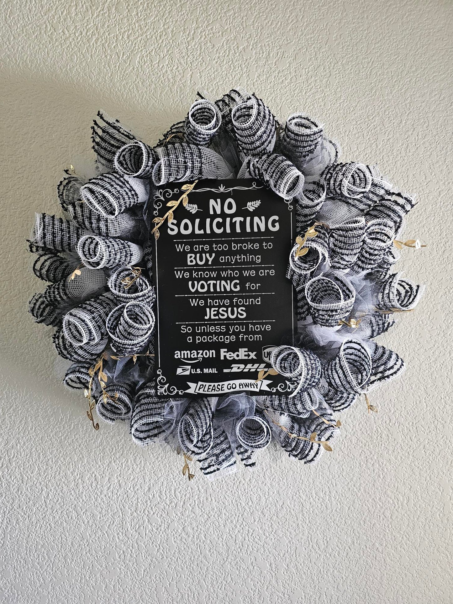 Custom Wreath for Front Door β Personalized Year-Round Wreath β Custom Colors & Name β Handmade Door Decor β Housewarming Gift