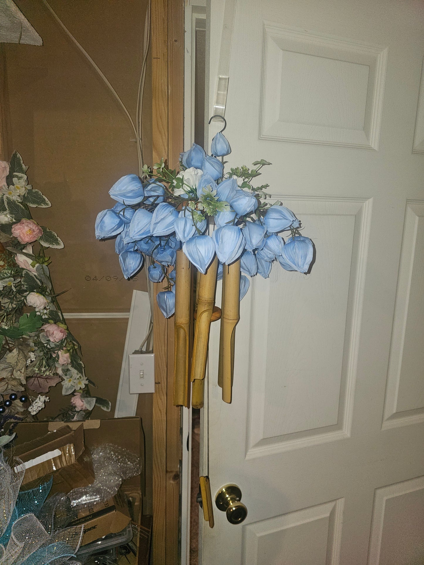 Blue Lantern Floral Bamboo Windchime