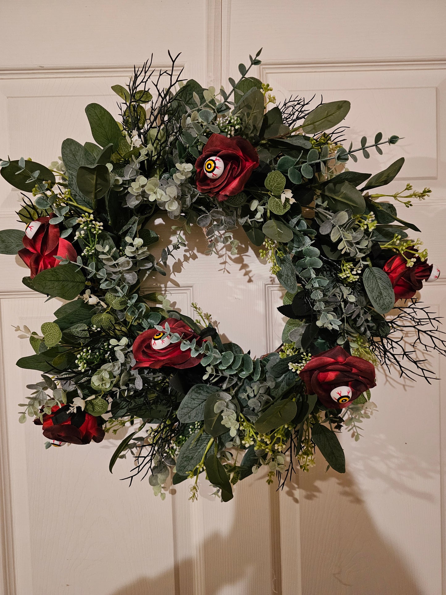 Spooky Halloween Wreath with Eyeball Roses, Gothic Front Door Decor, Creepy Haunted House Wreath
