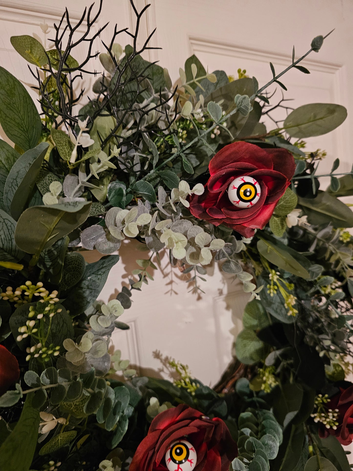 Spooky Halloween Wreath with Eyeball Roses, Gothic Front Door Decor, Creepy Haunted House Wreath
