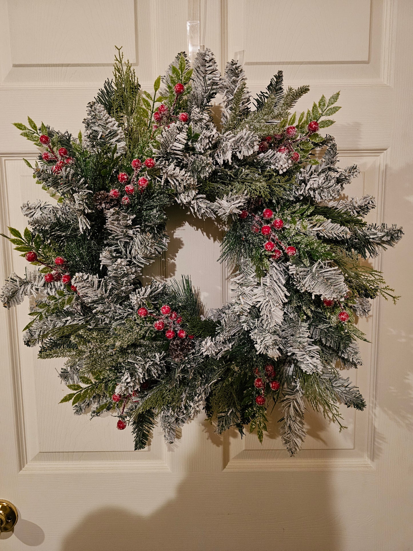 Flocked Christmas Wreath with Red Berries, Winter Holiday Door Decor, Snowy Pine Wreath for Front Door Decoration