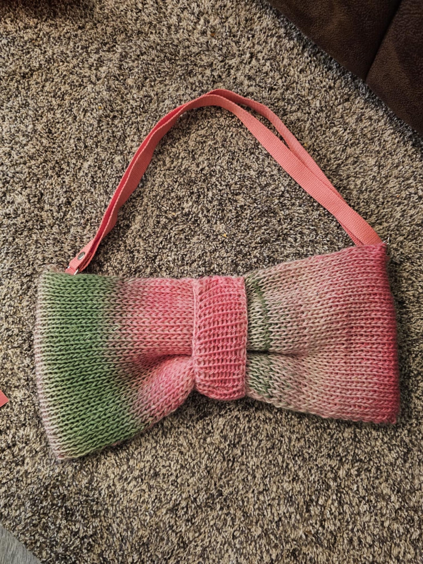 Hand-Knitted Bow Purse – Pastel Pink & Green Crossbody Bag
