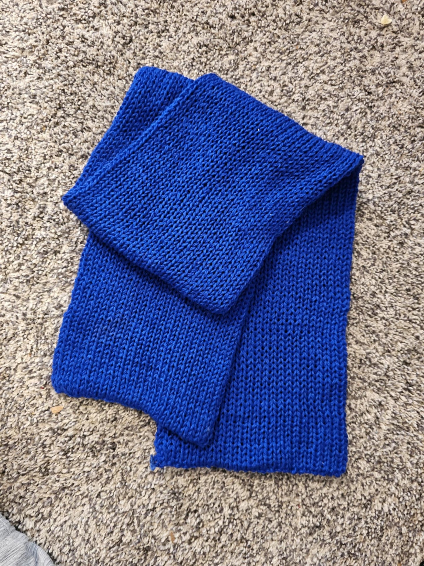 Hand-Knitted Cashmere Scarf – Luxuriously Soft Handmade Winter Wrap